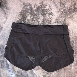 Run free short, Lulu size 6